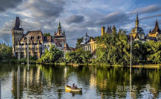 1fc424b36b663febf0a9a620fc12dac1.jpg ..