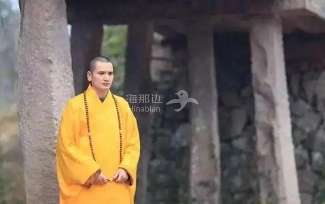 他是中国最帅和尚明明可靠脸偏偏拼才华曾经是网络红