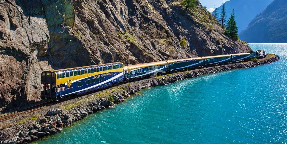 rocky mountaineer railtours