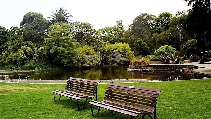 7e959f690e07156145ef64d6f148cd4e.jpg ..