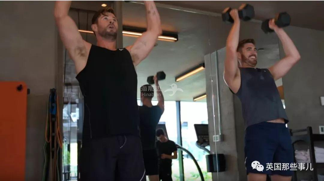 erik也努力跟上海总的步伐,两人成了健身房里被人悄悄拍照的美好风景