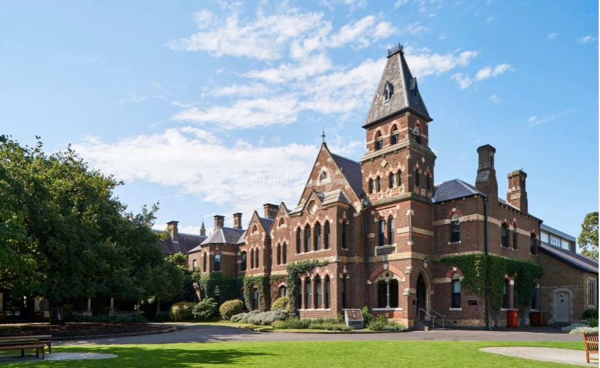 其中就包括墨爾本大學三一學院(trinity college)的學生們.