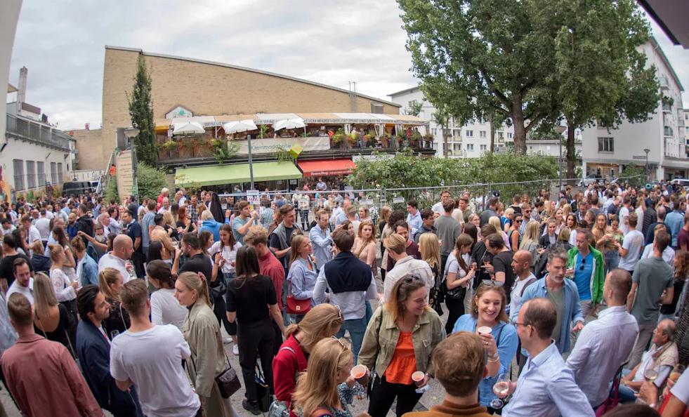 德国新闻法兰克福公布宵禁区域名单晚11点后禁止餐厅酒吧营业