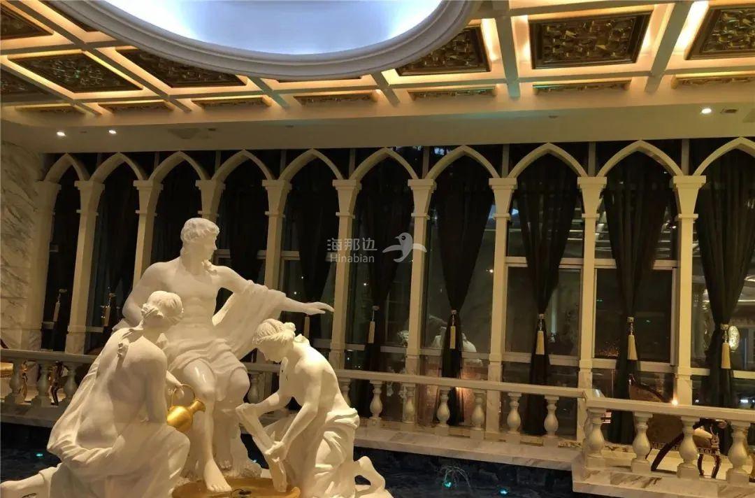 浅深贵足是长沙最大洗浴中心碧涛阁旗下的品牌,拥有洗浴的dna,但水池