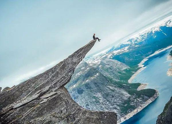 澳洲网红景点事故频发因为这件事他们纷纷坠入悬崖