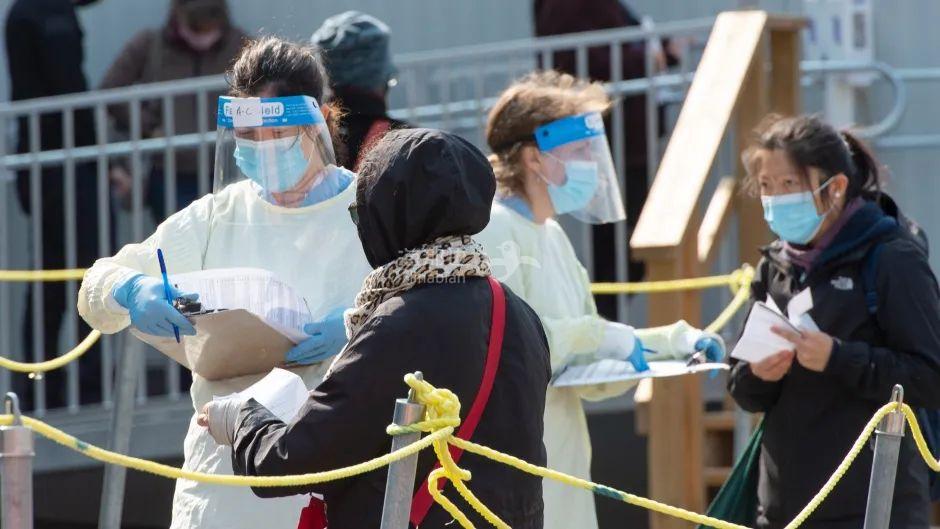 加拿大疫情失控375万旅客入境不隔离华人毒王钻漏洞落地温哥华确诊后
